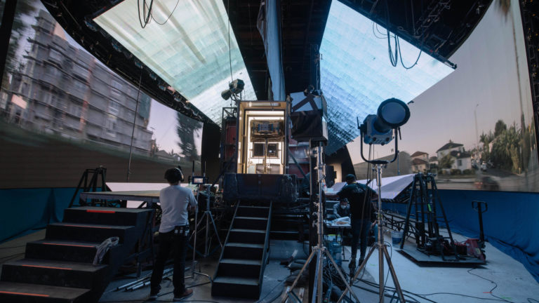 Gaffer Thorsten Kosellek on the lighting for “Bardo”