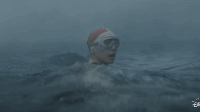 Endurance and Isolation: The Visual Approach of « Young Woman and the Sea »