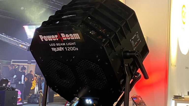 FilmGear Ruby 1200B: A New Benchmark for Cinematographers (fr/eng)